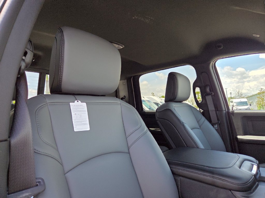 New 2026 RAM 3500 Tradesman AWD/4WD image 16