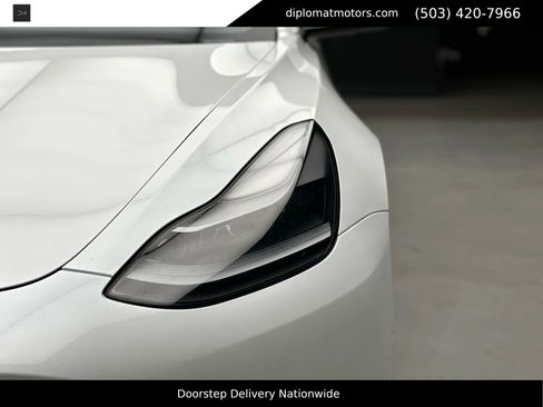 Used 2021 Tesla Model 3 Standard Range Plus image 13