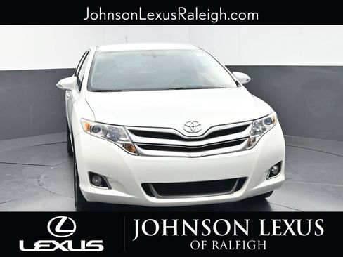 Used 2015 Toyota Venza XLE FWD image 4