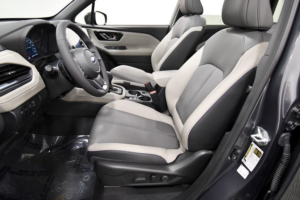 Used 2025 Subaru Forester Limited AWD/4WD image 14