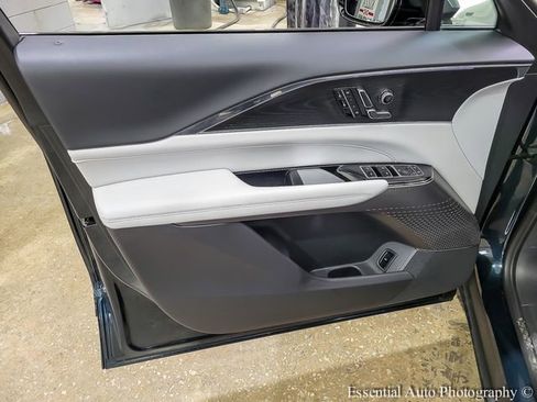 Certified 2024 Cadillac Lyriq Luxury RWD image 20