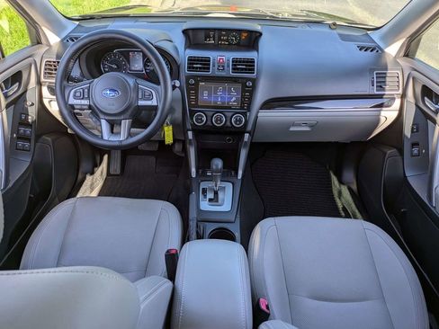 Used 2017 Subaru Forester 2.5i Limited AWD/4WD image 18