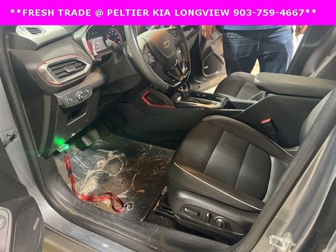 Used 2022 Chevrolet TrailBlazer RS w/ Sun and Liftgate Package image 11