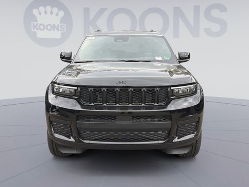 New 2025 Jeep Grand Cherokee L Altitude image 11