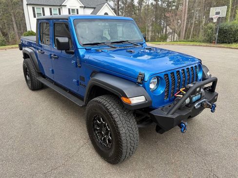 Used 2020 Jeep Gladiator Sport w/ Trailer Tow Package image 3