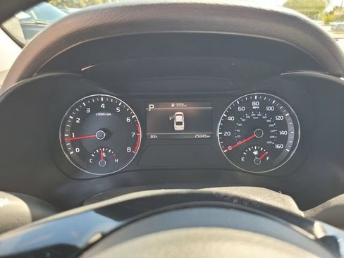 Used 2024 Kia Forte LXS w/ LXS Technology Package FWD image 29