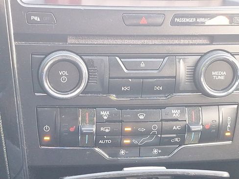 Used 2017 Ford Explorer XLT w/ Equipment Group 202A image 32