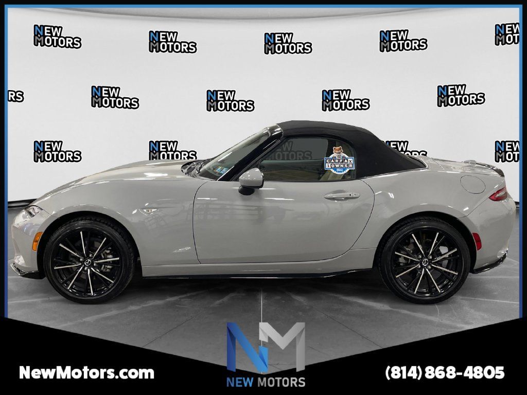 Used 2024 MAZDA MX-5 Miata Grand Touring w/ Appearance Package RWD image 2