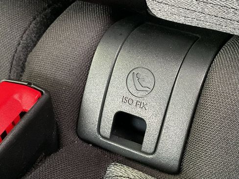 Used 2023 Nissan Rogue SV image 16