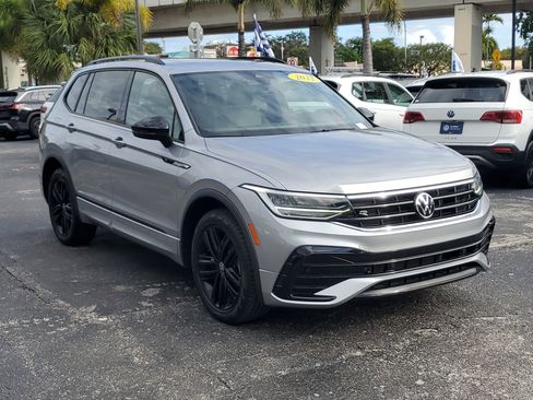 Used 2022 Volkswagen Tiguan SE R-Line image 7