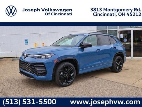 New 2026 Volkswagen Tiguan SE R-Line AWD/4WD image 1