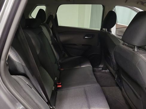 Used 2021 Nissan Rogue SV FWD image 20