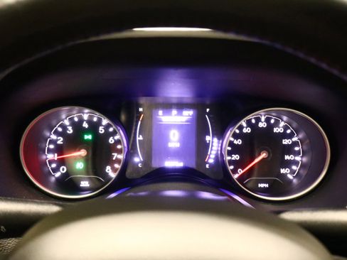 Used 2019 Jeep Compass Latitude w/ Safety & Security Group image 13