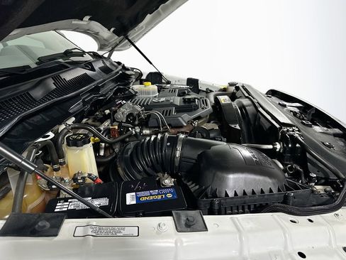 Used 2016 RAM 3500 Tradesman w/ Chrome Appearance Group image 19