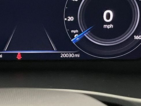 Certified 2020 Volkswagen Atlas Cross Sport SEL image 25