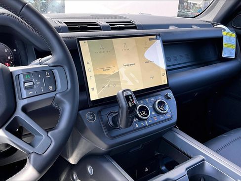 New 2026 Land Rover Defender 110 X-Dynamic SE AWD/4WD image 7