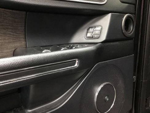 Used 2020 Ford Expedition Max Limited AWD/4WD image 6