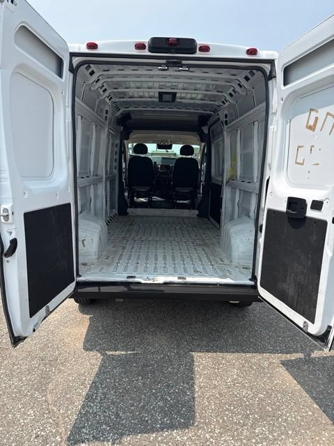 Used 2025 RAM ProMaster 2500 w/ Convenience Group FWD image 16