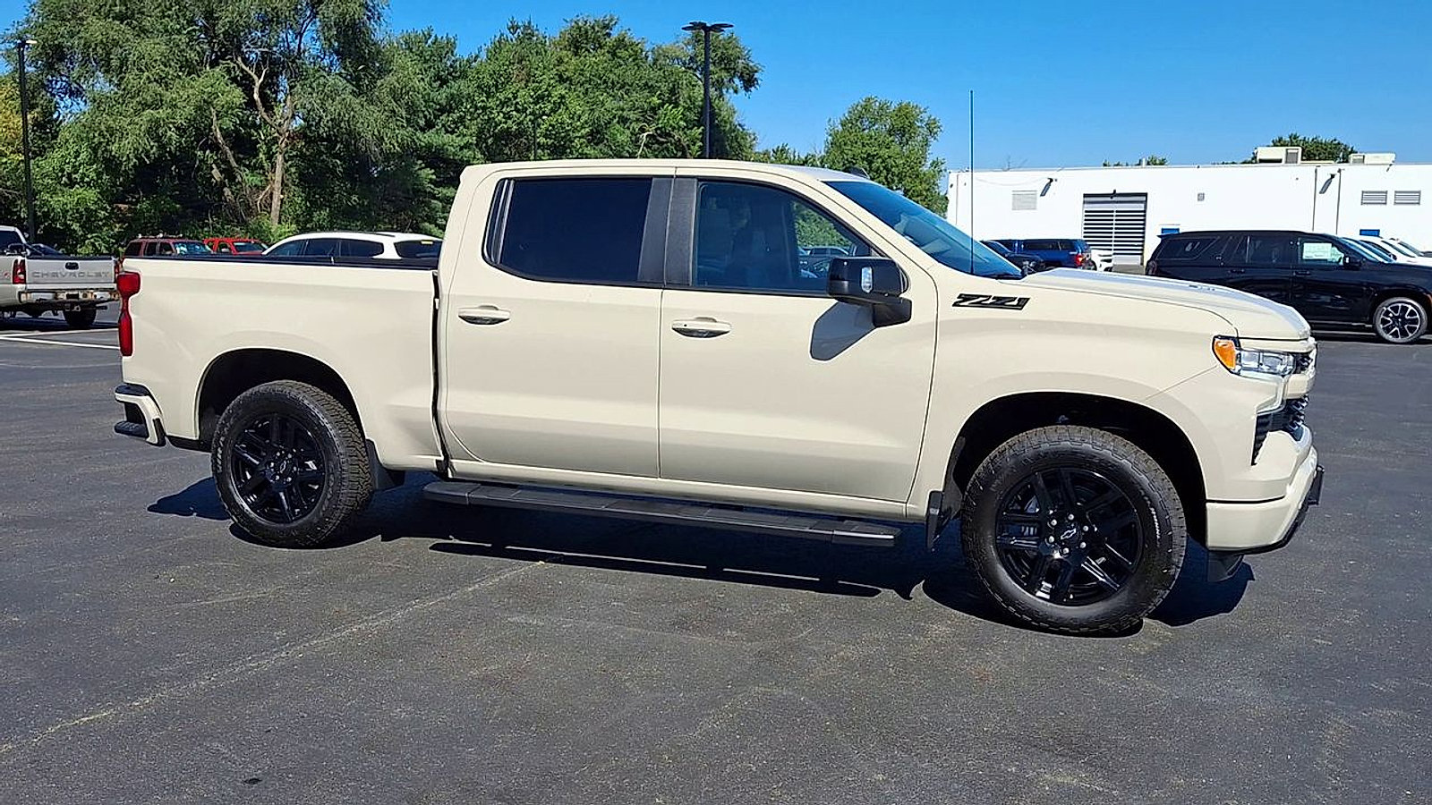 New 2026 Chevrolet Silverado 1500 RST w/ Z71 Off-Road Package AWD/4WD image 4