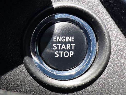 Used 2020 Toyota C-HR XLE FWD image 52