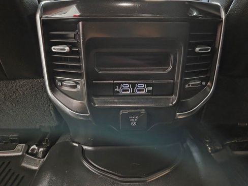 Used 2019 RAM 2500 Laramie w/ Black Appearance Package AWD/4WD image 80
