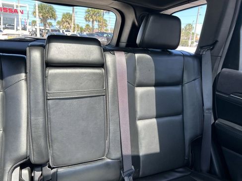 Used 2019 Jeep Grand Cherokee Limited w/ Luxury Group II image 38