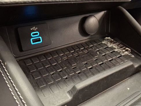 Used 2024 Ford Mustang GT Premium image 23