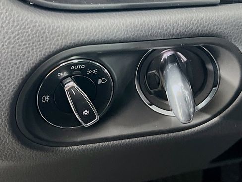 New 2026 Porsche Macan image 11