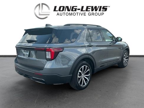 Used 2025 Ford Explorer ST-Line w/ Premium Package RWD image 7
