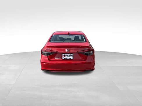 Used 2024 Honda Civic Touring image 9