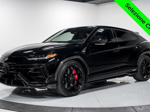 Used 2023 Lamborghini Urus Performante AWD/4WD image 7