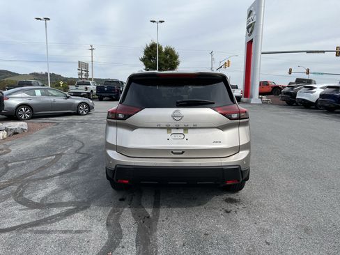 New 2026 Nissan Rogue SV w/ SV Premium Package image 4