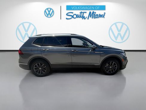 Used 2023 Volkswagen Tiguan SE image 8