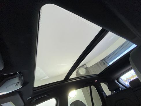 Used 2022 BMW X5 xDrive45e w/ Premium Package image 12