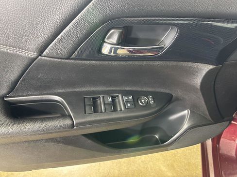 Used 2013 Honda Accord Sport image 25