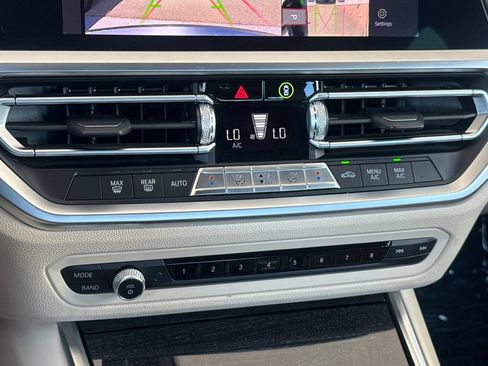 Used 2021 BMW 330e w/ Parking Assistance Package RWD image 19
