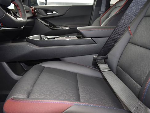 New 2026 Chevrolet Equinox RS image 13