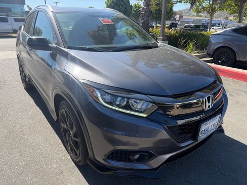 Used 2022 Honda HR-V Sport image 2