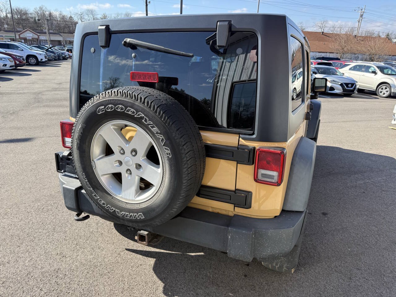 Used 2014 Jeep Wrangler Unlimited Sport w/ Power Convenience Group AWD/4WD image 8