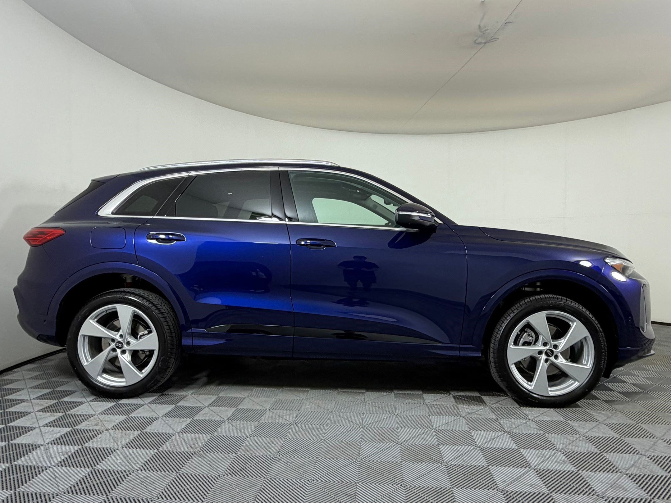 New 2026 Audi Q5 Premium Plus AWD/4WD image 8