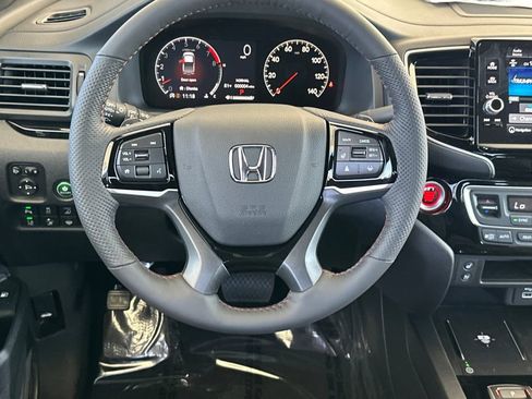 New 2026 Honda Ridgeline Black Edition image 16