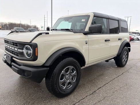 Used 2025 Ford Bronco Big Bend image 3