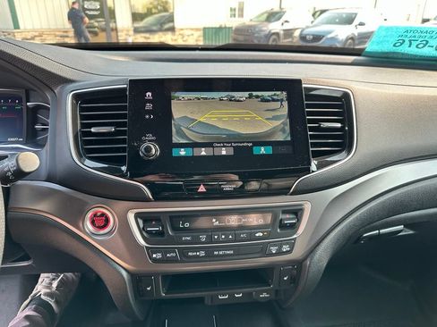 Used 2024 Honda Passport EX-L image 17
