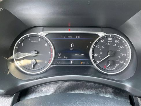 Used 2023 Nissan Sentra SR FWD image 13