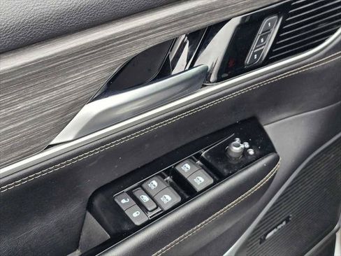 Used 2024 Jeep Wagoneer Series II AWD/4WD image 23