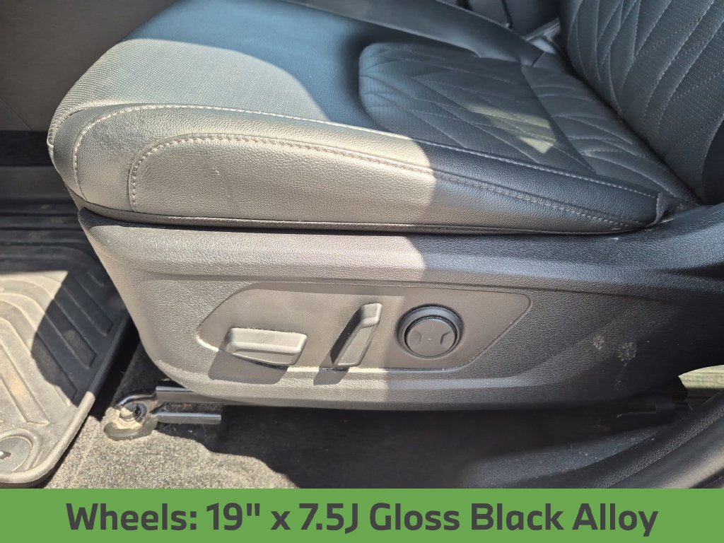 Used 2025 Kia Sportage X-Line w/ Premium Package AWD/4WD image 19