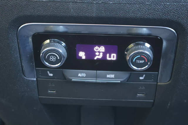 Used 2025 Chevrolet Suburban Z71 w/ Comfort Package AWD/4WD image 21