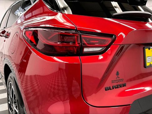 Used 2023 Chevrolet Blazer RS w/ Enhanced Convenience Package FWD image 37