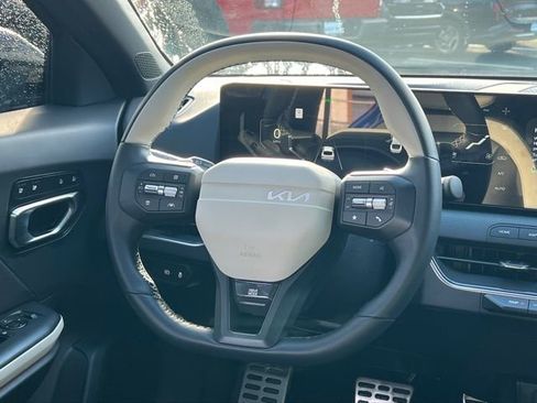 Certified 2025 Kia K4 GT-Line Turbo image 12