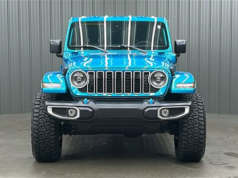 Used 2024 Jeep Wrangler Unlimited Sahara image 8